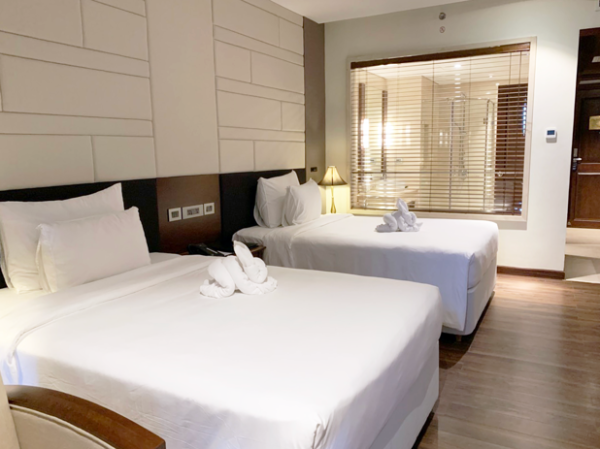 Ảnh chi tiết phòng saigon-hotel-halong-deluxe-twin-vivatrip-03.png