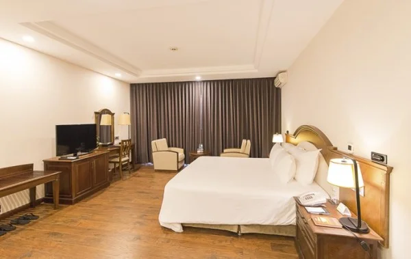 Ảnh chi tiết phòng saigon-hotel-halong-excutive-suite-vivatrip-05.webp
