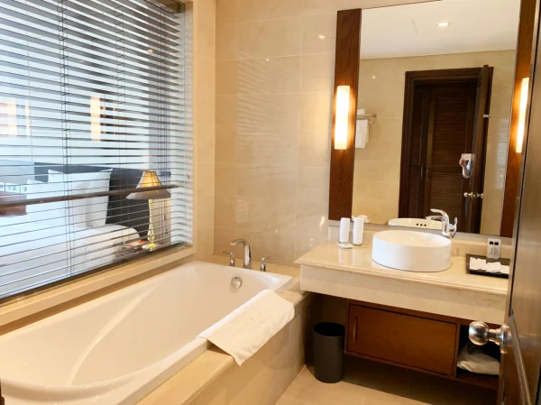 Ảnh chi tiết phòng saigon-hotel-halong-superior-double-vivatrip-02.webp