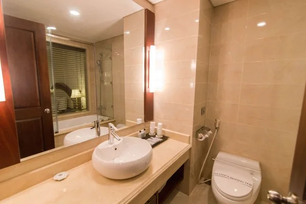 Ảnh chi tiết phòng saigon-hotel-halong-superior-twin-vivatrip-02.webp