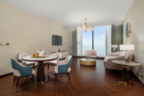 Ảnh chi tiết phòng sea-stars-hotel-ha-long-premier-junior-suite-bay-view-vivatrip.webp