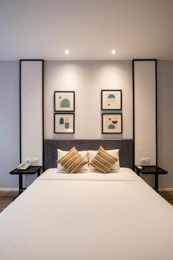 Ảnh chi tiết phòng seava-ho-tram-beach-resort-phong-co-giuong-co-king-nhin-ra-vuon-khong-hut-thuoc-vivatrip-02.jpg