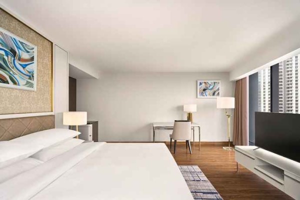 Ảnh chi tiết phòng sheraton-hai-phong-club-1-king-beds-vivatrip-03-1.jpg