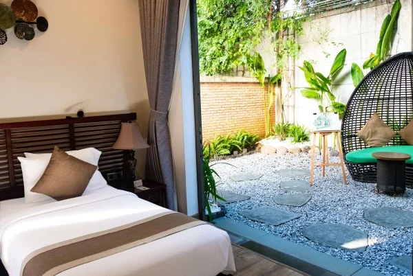 Ảnh chi tiết phòng Deluxe Room With Private Garden 7