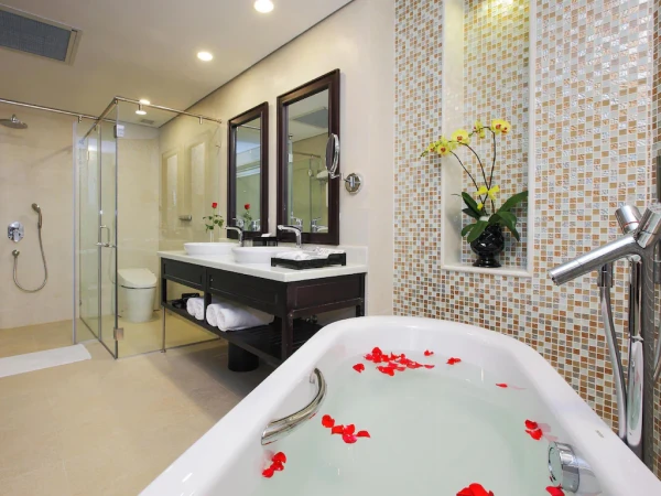 Ảnh chi tiết phòng swiss-belresort-tuyen-lam-da-lat-suite-hoang-gia-vivatrip-07.webp