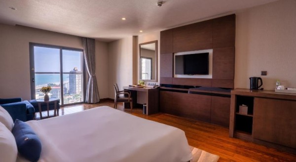 Ảnh chi tiết phòng the-malibu-hotel-premier-king-vivatrip-03.jpg