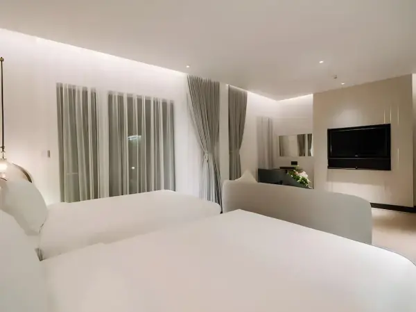 Ảnh chi tiết phòng Deluxe Suite Hướng biển (Deluxe Suite Ocean View) 13