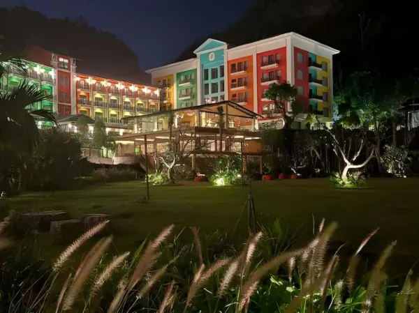 Ảnh The May Legend Catba - 11