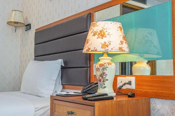 Ảnh chi tiết phòng the-vissai-hotel-phong-deluxe-vivatrip-04.webp