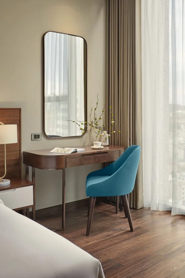 Ảnh chi tiết phòng the-watson-premium-ha-long-deluxe-twin-vivatrip-03.webp