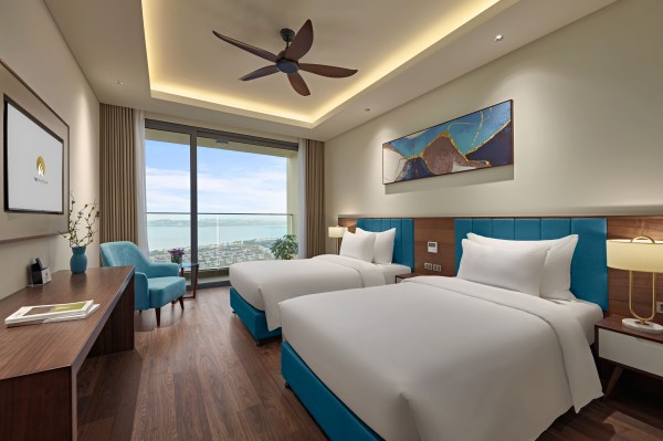 Ảnh chi tiết phòng the-watson-premium-ha-long-suite-twin-vivatrip-02.jpg