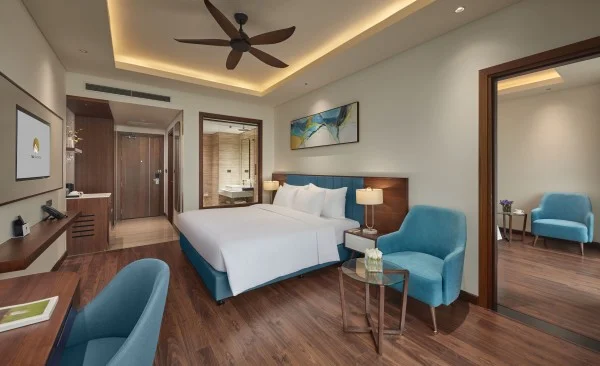 Ảnh chi tiết phòng the-watson-premium-ha-long-suite-twin-vivatrip-04.webp