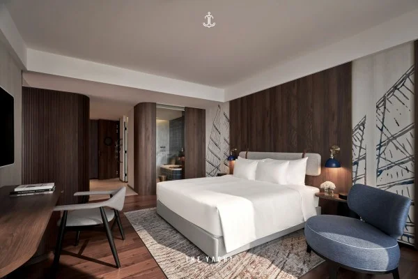 Ảnh chi tiết phòng the-yacht-hotel-by-dc-executive-suite-vivatrip-02-1.webp