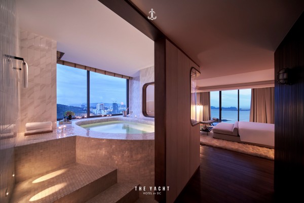 Ảnh chi tiết phòng the-yacht-hotel-by-dc-presidential-suite-vivatrip-03.jpg