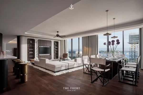 Ảnh chi tiết phòng the-yacht-hotel-by-dc-presidential-suite-vivatrip-08.webp