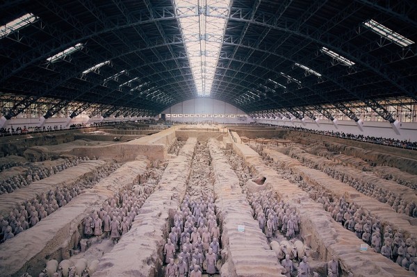 Ảnh Trung Quốc: Vũ Hán - Hoàng Hạc Lâu - Khai Phong Phủ - Thiếu Lâm Tự - Hang đá Long Môn - Tử vi Thành Võ Tắc Thiên - Tây An - Binh Mã Dũng | Chương trình mới - 7