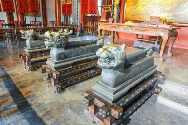 Ảnh Trung Quốc: Vũ Hán - Hoàng Hạc Lâu - Khai Phong Phủ - Thiếu Lâm Tự - Hang đá Long Môn - Tử vi Thành Võ Tắc Thiên - Tây An - Binh Mã Dũng | Chương trình mới - 18