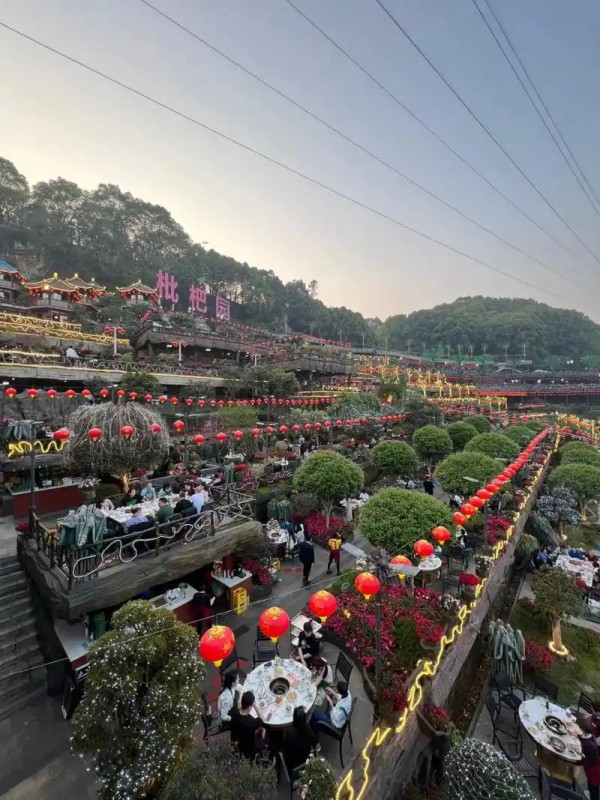 Ảnh Tour Trung Quốc: Thành Đô - Cửu Trại Câu -  Công Viên Gấu Trúc 5 ngày 4 đêm