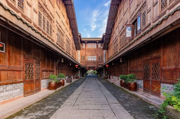 Ảnh Trung Quốc: Thành Đô – Nga Mi - Cửu Trại Câu - Đô Giang Yển - Công Viên Gấu Trúc – Lạc Sơn Đại Phật - Trải Nghiệm Suối Nước Nóng Thiên Nhiên - Cổ Trấn Hoàng Long Khê