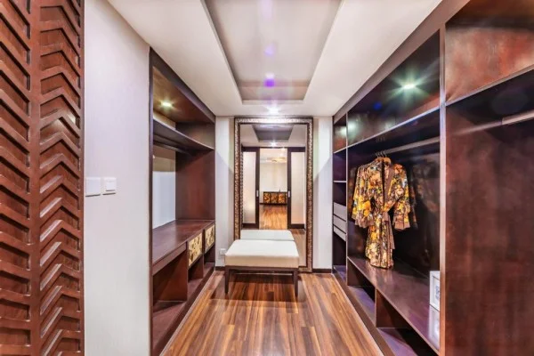 Ảnh chi tiết phòng vietsovpetro-ho-tram-beach-resort-spa-giuong-co-queen-nhin-ra-ho-boi-vivatrip-03.webp