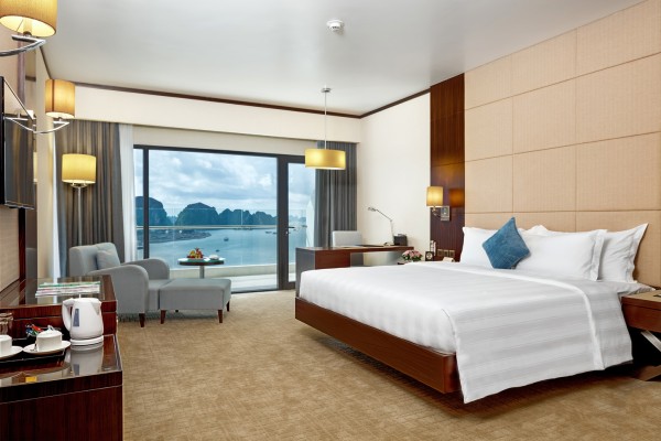 Ảnh chi tiết phòng wyndham-legend-deluxe-king-vivatrip-04.jpg