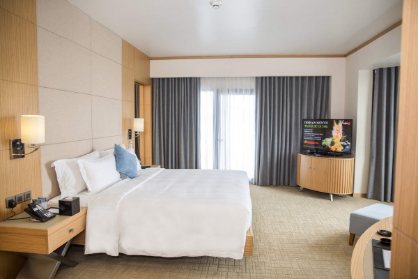 Ảnh chi tiết phòng wyndham-legend-excutive-suite-vivatrip-02.jpg