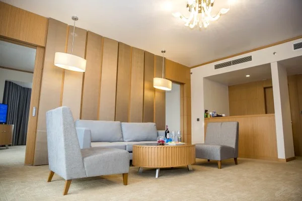 Ảnh chi tiết phòng wyndham-legend-excutive-suite-vivatrip-03.webp