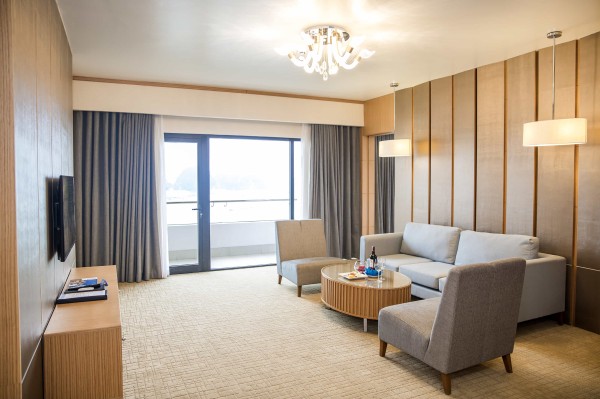 Ảnh chi tiết phòng wyndham-legend-excutive-suite-vivatrip.jpg