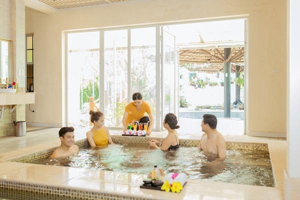 Ảnh chi tiết phòng z5183125403360_6f4bebd444387f9bf852b39216a15c2d.jpg