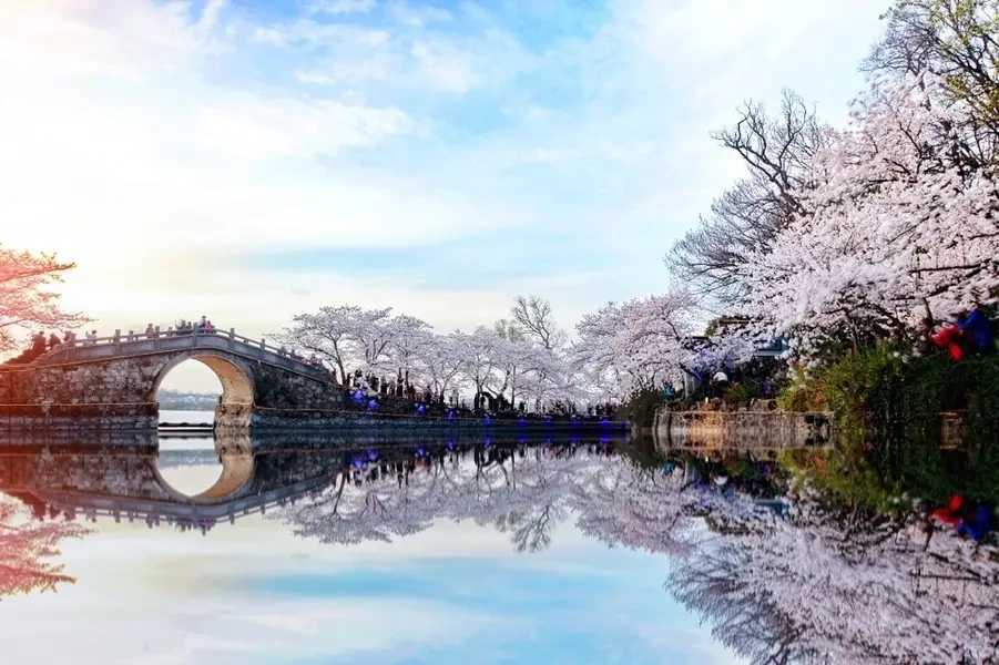 Ảnh Tour Trung Quốc: Thượng Hải - Hàng Châu - Vô Tích - Bắc Kinh - Chinh phục Vạn Lý Trường Thành - Thập Tam Lăng 7 ngày 6 đêm