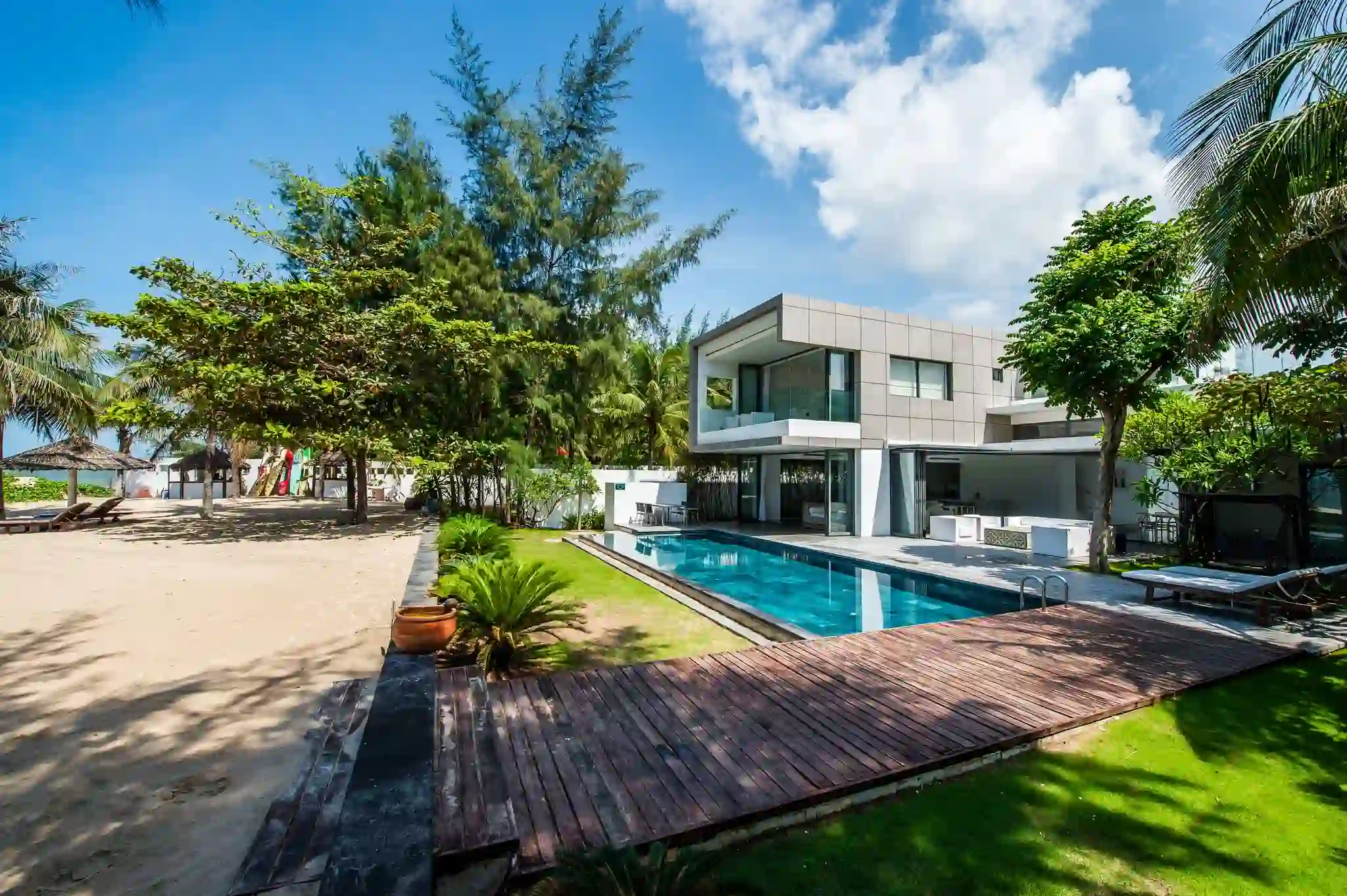 Phòng ngủ villa Hồ Tràm view biển